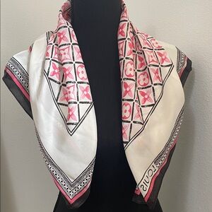 Louis Vuitton Geometric Pink and White Scarf